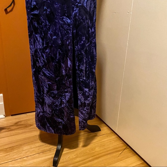 90s Vintage Crushed Velvet Spaghetti Strap Maxi Dress - Picture 5 of 6